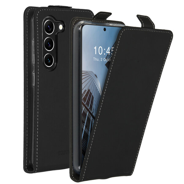 Accezz - Flipcase voor Samsung Galaxy S23 Plus - Black