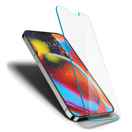 Spigen - GLAStR Slim Screenprotector voor Apple iPhone 13 / 13 Pro / 14 / 16e - Transparent
