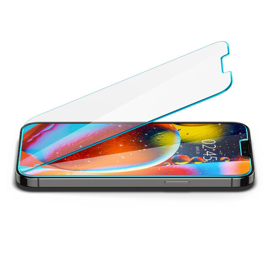 Spigen - GLAStR Slim Screenprotector voor Apple iPhone 13 / 13 Pro / 14 / 16e - Transparent
