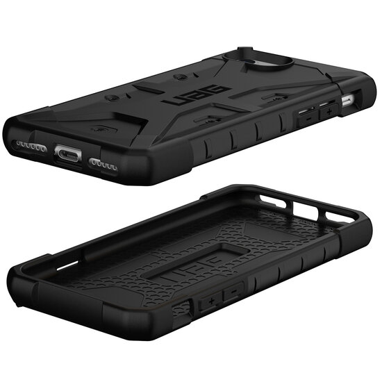 UAG - Pathfinder Backcover voor Apple iPhone SE (2022 / 2020) / 8 / 7 / 6(s) - Black