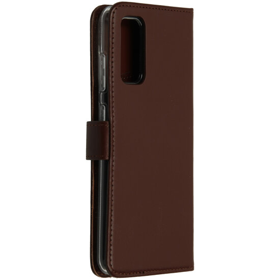 Selencia - Genuine Leather Bookcase voor Samsung Galaxy S20 - Brown