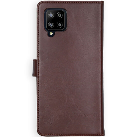 Selencia - Genuine Leather Bookcase voor Samsung Galaxy A42 - Brown