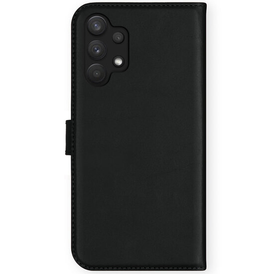 Selencia - Genuine Leather Bookcase voor Samsung Galaxy A32 (4G) - Black