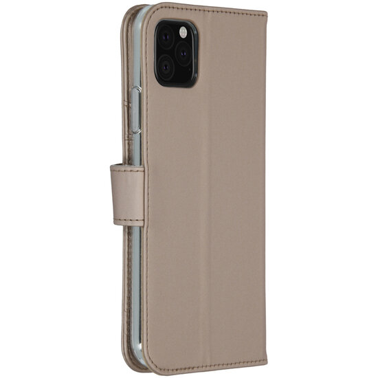 Accezz - Wallet Softcase Bookcase voor Apple iPhone 11 Pro Max - Gold