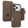 Accezz - Leather Bookcase 2-in-1 met MagSafe voor Apple iPhone 17 Pro - Coffee