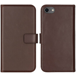 Selencia - Genuine Leather Bookcase pour Apple iPhone SE (2022 / 2020) / 8 / 7 / 6(s) - Brown